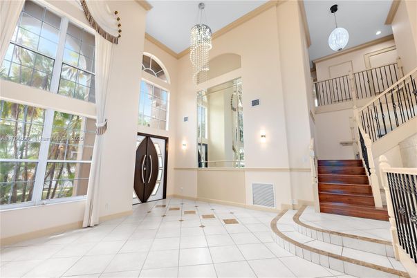 Chandelier, Interior, Pendant Lights