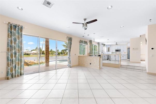 Interior, Kitchen, Pendant Lights, Recessed Lighting, Water