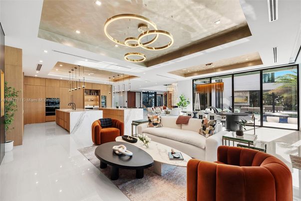 Interior, Kitchen, Living room, Pendant Lights, Recessed Lighting, Stainless Steel Appliances