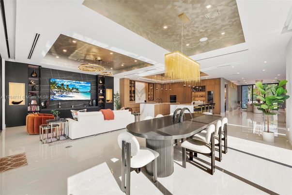 Chandelier, Dining room, Interior, Living room, Recessed Lighting