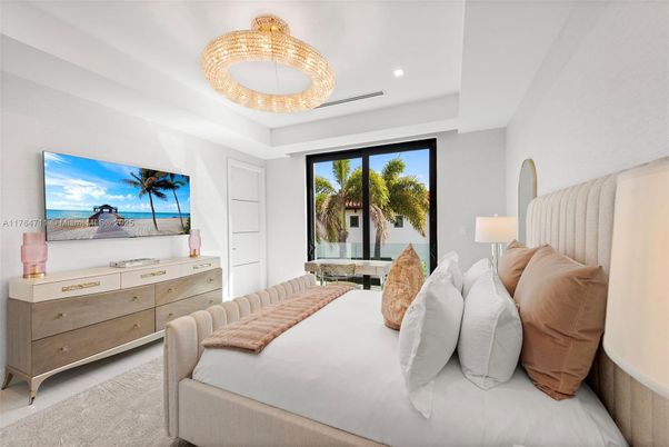 Bedroom, Interior, Recessed Lighting, Water