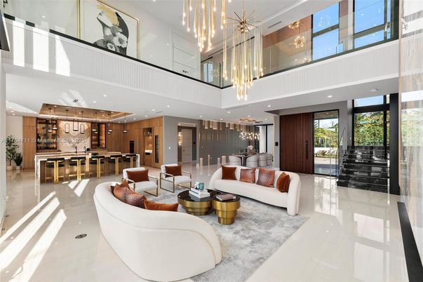 Dining room, Interior, Living room, Pendant Lights, Recessed Lighting