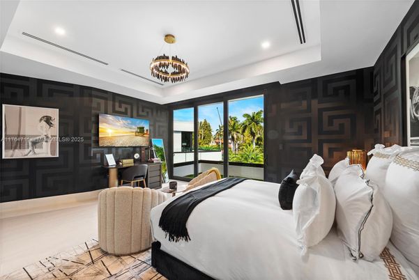 Bedroom, Chandelier, Interior, Recessed Lighting