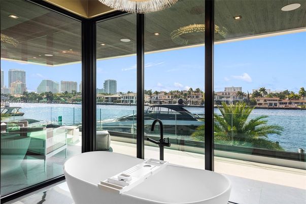 Water, Exterior, Interior, Bathroom, Other