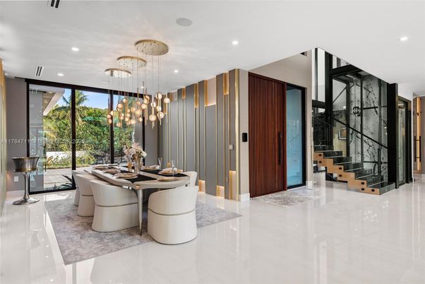 Dining room, Interior, Pendant Lights, Recessed Lighting