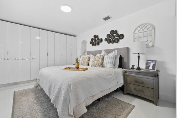 Bedroom, Interior, Recessed Lighting