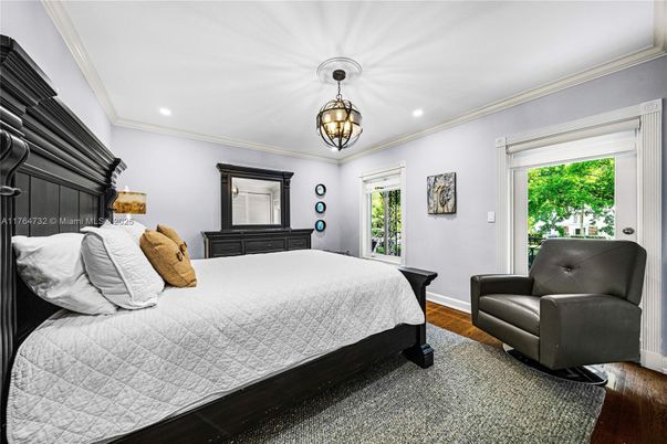 Bedroom, Interior, Pendant Lights, Recessed Lighting, Wood Texture Flooring