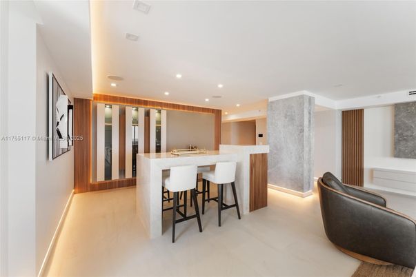 Dining room, Interior, Recessed Lighting