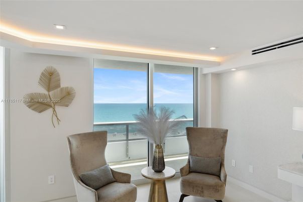 Interior, Recessed Lighting, Water