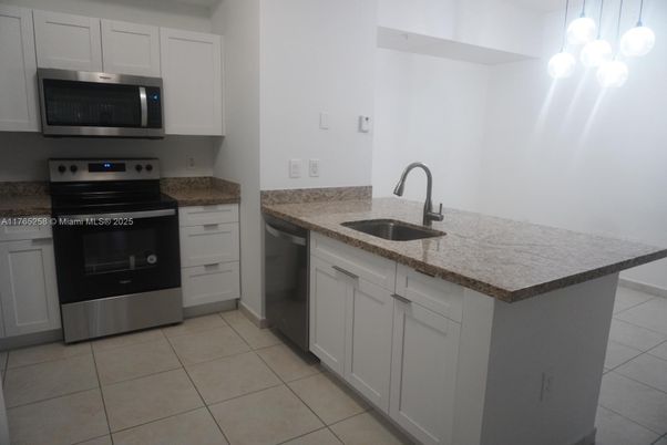 Interior, Kitchen, Pendant Lights, Stainless Steel Appliances