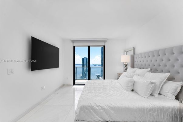 Bedroom, Interior, Water