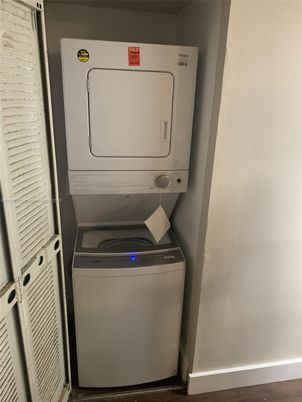 Interior, Utility Closets, Washer