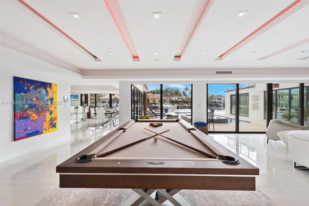 Billiard Table, Game Room, Interior, Recessed Lighting