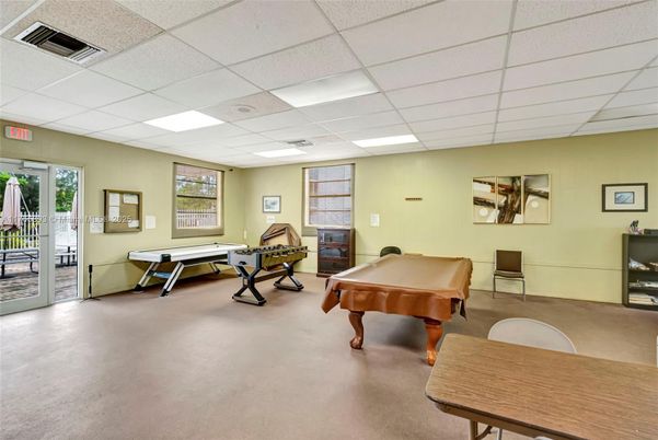 Billiard Table, Game Room, Interior, Recessed Lighting
