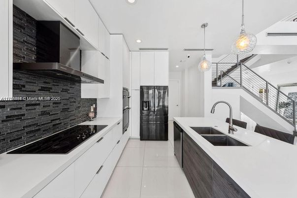 Interior, Kitchen, Pendant Lights, Recessed Lighting, Stainless Steel Appliances
