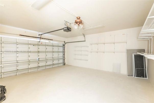 Garage, Interior