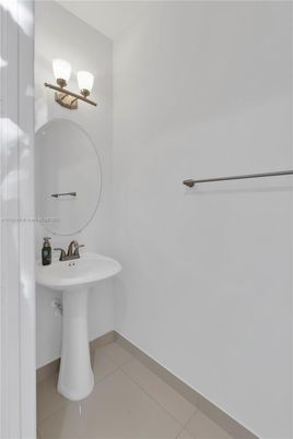Bathroom, Interior