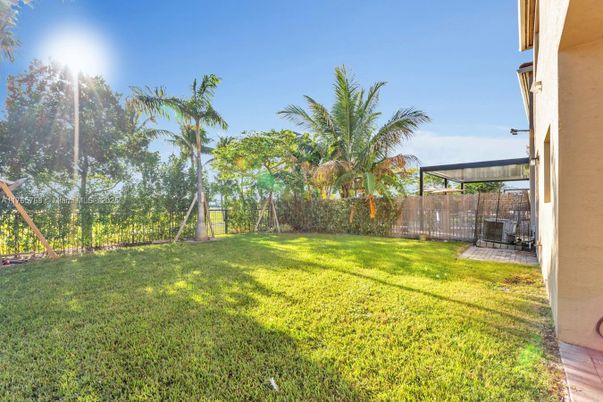 Backyard, Exterior, Playground