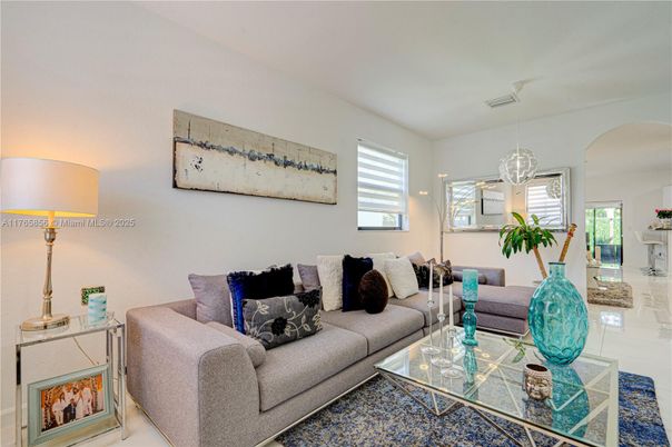 Interior, Living room, Pendant Lights