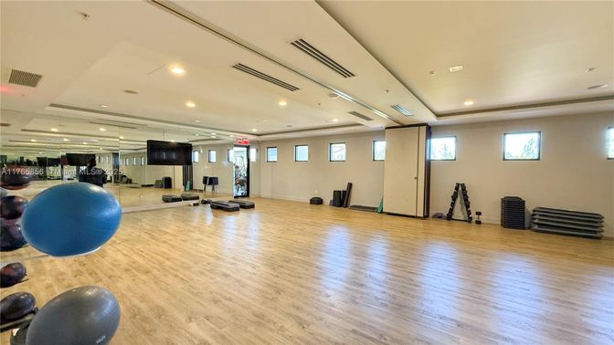 Fitness Equipment, Interior, Recessed Lighting, Wood Texture Flooring