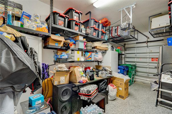 Garage, Interior