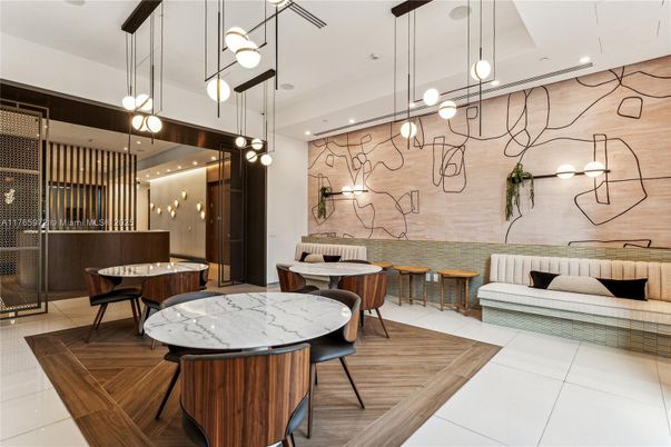 Dining room, Interior, Pendant Lights, Recessed Lighting