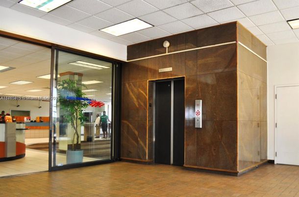 Elevator, Interior, Recessed Lighting