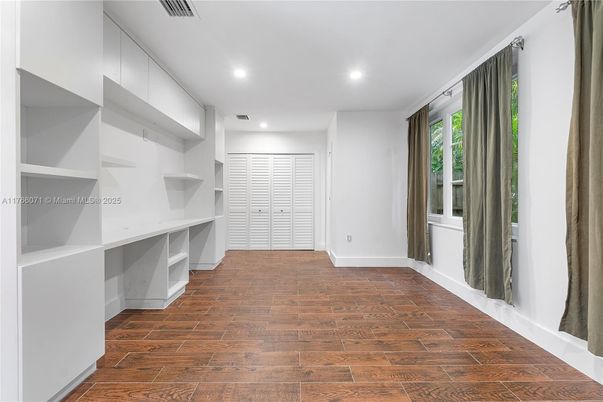 Interior, Recessed Lighting, Walk-in Closets, Wood Texture Flooring