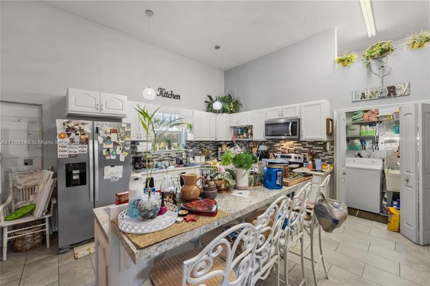 Interior, Kitchen, Pendant Lights