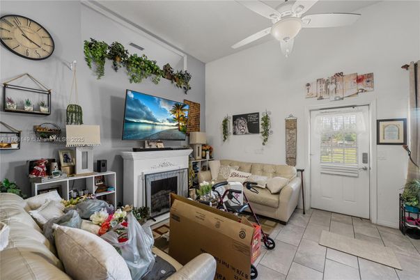 Fireplace, Interior, Living room