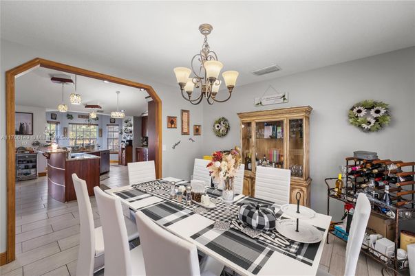 Chandelier, Dining room, Interior, Pendant Lights, Recessed Lighting, Wood Texture Flooring