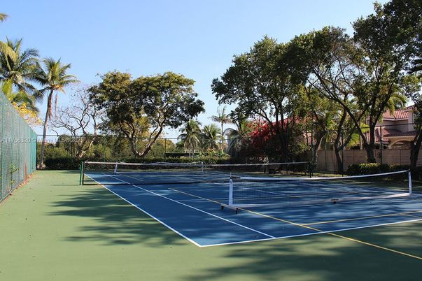 Exterior, Tennis Courts