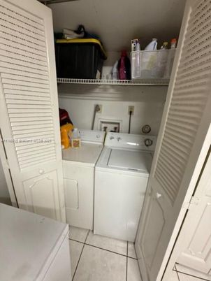 Interior, Utility Closets, Washer