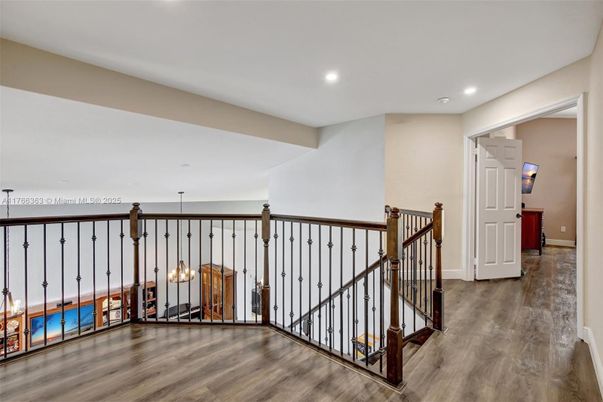 Interior, Pendant Lights, Recessed Lighting, Wood Texture Flooring