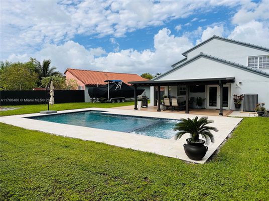 Backyard, Exterior, Pool
