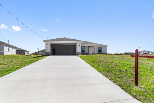 Attached, Backyard, Detached Garage, Exterior, Facade, Ranch