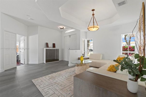 Interior, Living room, Pendant Lights