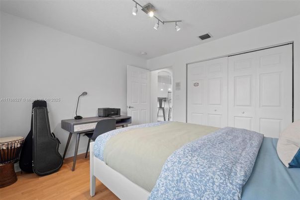 Bedroom, Home Office, Interior, Wood Texture Flooring