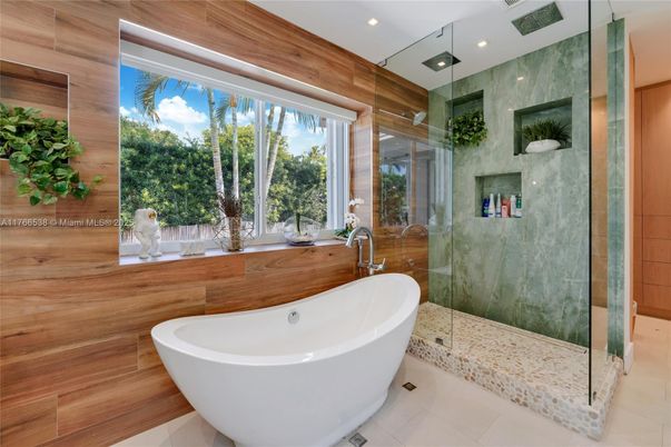Bathroom, Free Standing Baths, Glass Shower, Interior, Recessed Lighting, Wooden Walls
