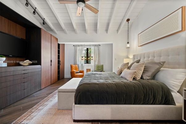 Bedroom, Interior, Pendant Lights, Wood Texture Flooring