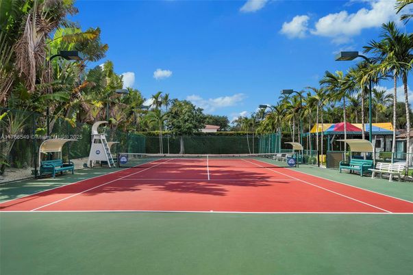 Exterior, Tennis Courts