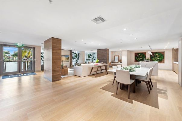 Dining room, Interior, Living room, Recessed Lighting, Wood Texture Flooring