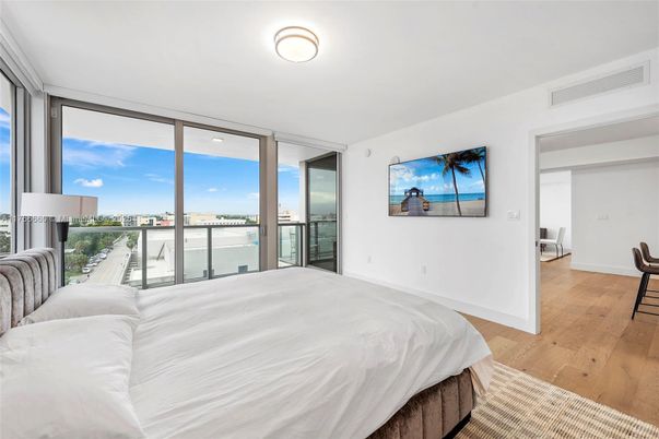 Bedroom, Interior, Water, Wood Texture Flooring