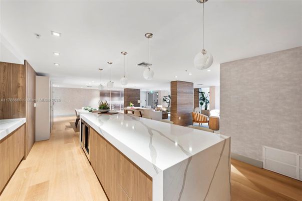 Dining room, Interior, Kitchen, Pendant Lights, Recessed Lighting, Wood Texture Flooring
