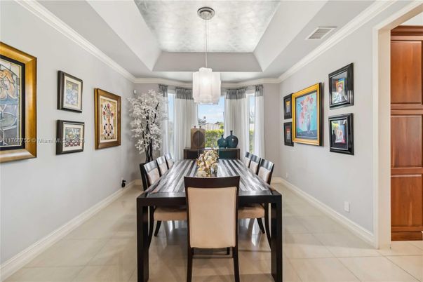 Dining room, Interior, Pendant Lights