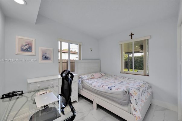 Bedroom, Home Office, Interior, Marble, Recessed Lighting