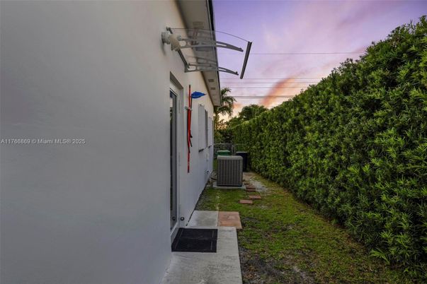 Backyard, Exterior