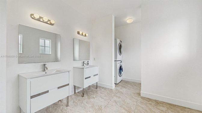 Bathroom, Dual Sink Vanities, Interior, Utility Closets, Washer