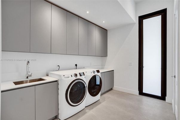 Interior, Recessed Lighting, Washer