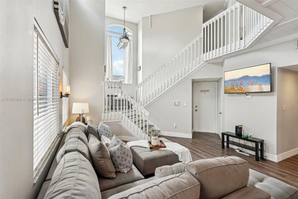 Interior, Living room, Pendant Lights, Wood Texture Flooring